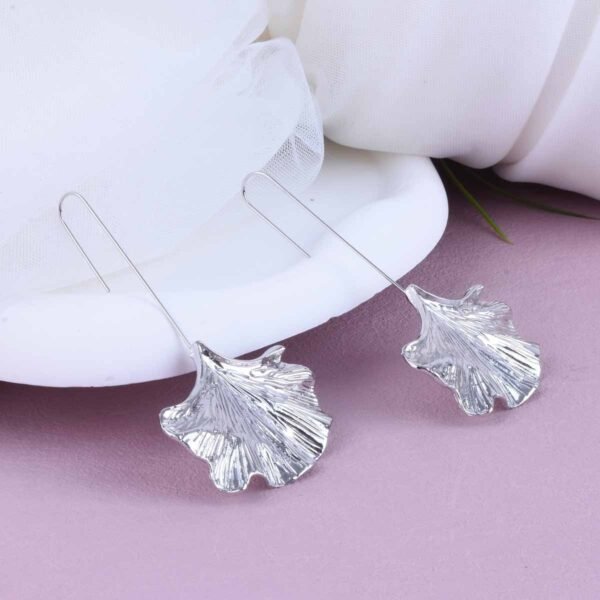 Ginkgo Leaf Alloy Texture Leaf Earrings - Image 4