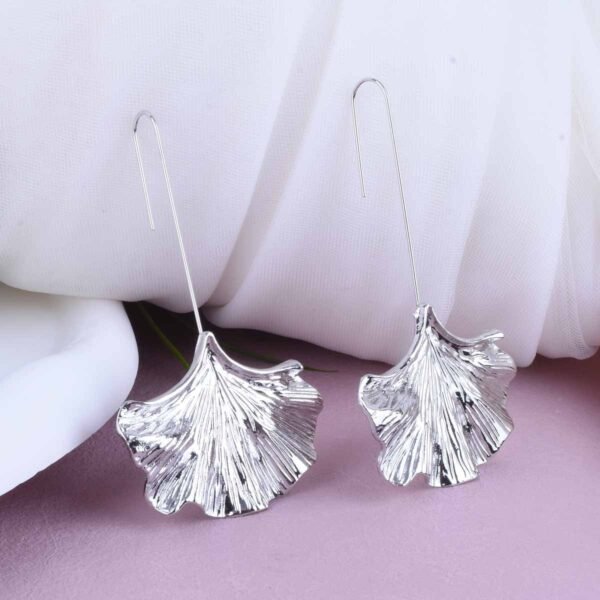 Ginkgo Leaf Alloy Texture Leaf Earrings - Image 6